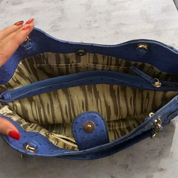 Navy Textured Chain-Handle Women's Tote NWOT - Picture 2 of 3